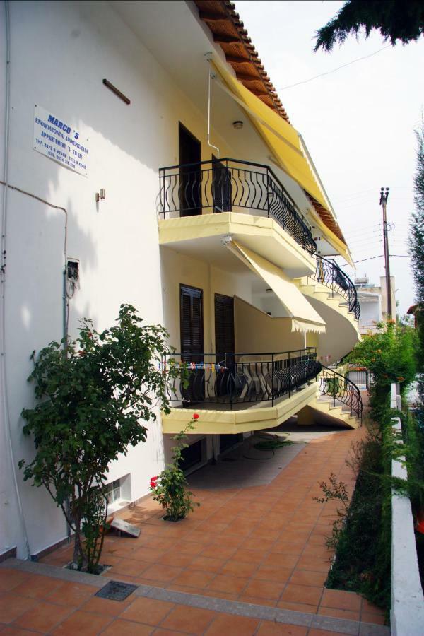 Marco'S Appartments Nea Poteidaia Luaran gambar